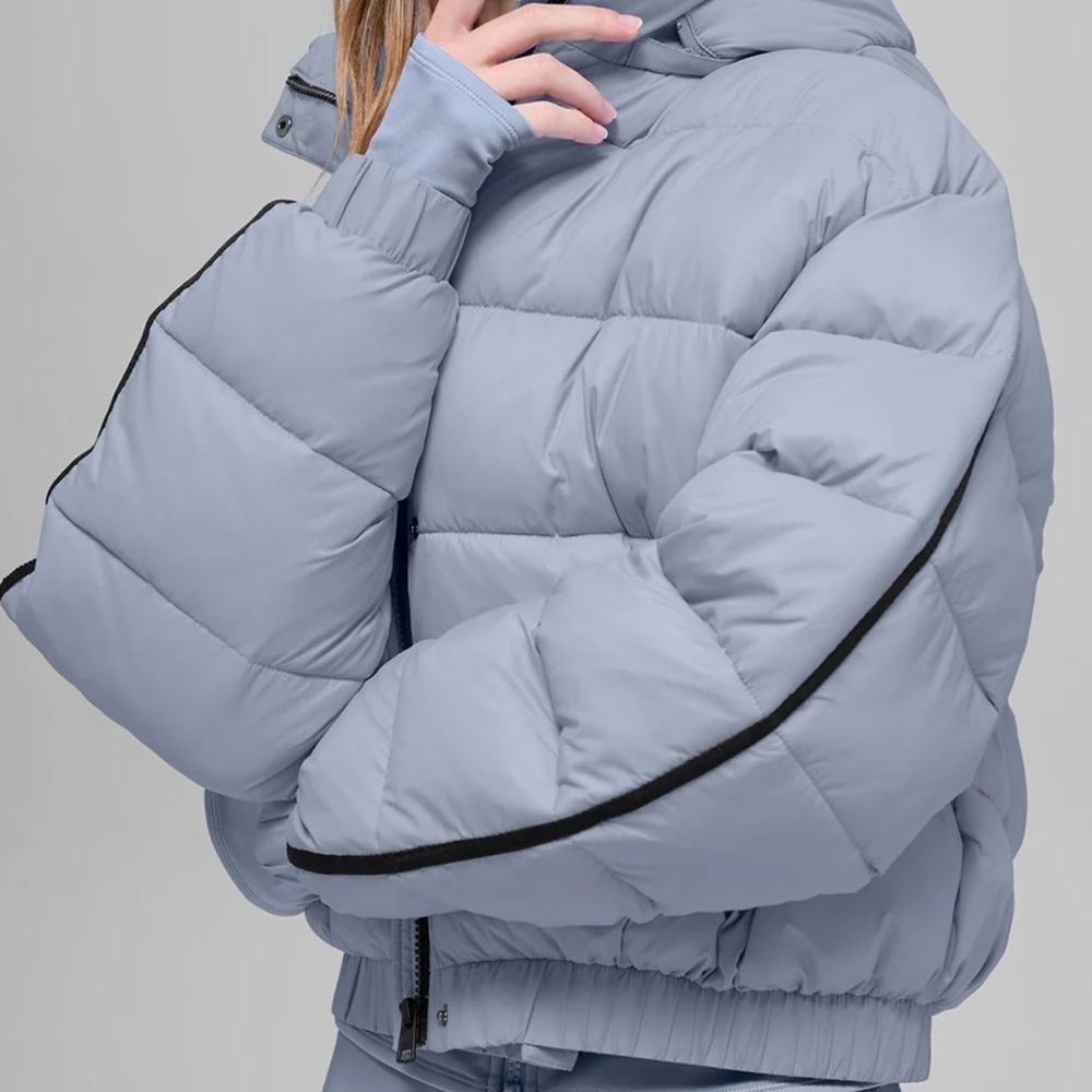 Alo Yoga Aspen Love Puffer Jacket Lavender Grey Cropped Hooded Size M Damaged